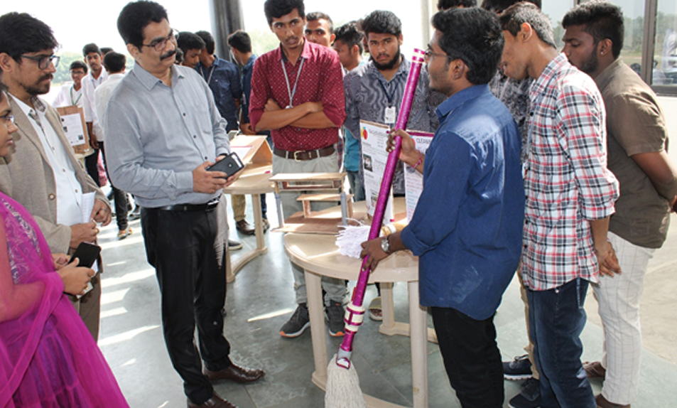 Sankalp – Innovative Products Exhibition, Center for Design, SR University, dru-recruiters